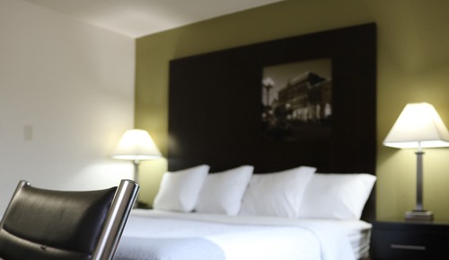 Deluxe Studio Suite, 1 King Bed, Non Smoking (1st Floor)