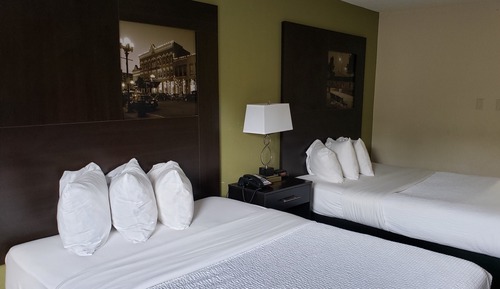 Room, 2 Queen Beds, Accessible, Non Smoking (Mobility)