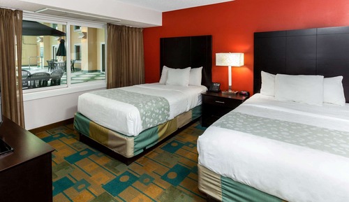 Poolside suite, 2 Room Suite, 2 Full Sized Beds, Sofa Sleeper, MW/RF