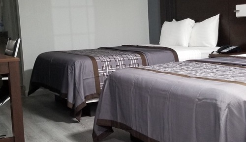 Standard Double Room, 2 Queen Beds, Accessible