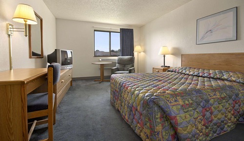 Room, 1 King Bed, Non Smoking