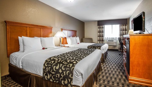 Standard Room, 2 Queen Beds, Non Smoking