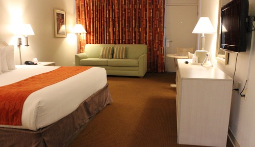 Standard Room, 1 King Bed