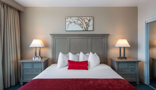 Deluxe Suite, 1 King Bed with Sofa bed, Tower