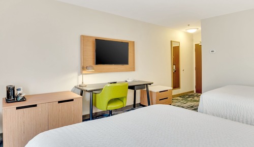 Room, Multiple Beds