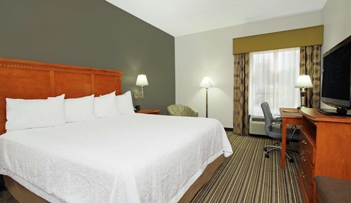 One king bed non smoking