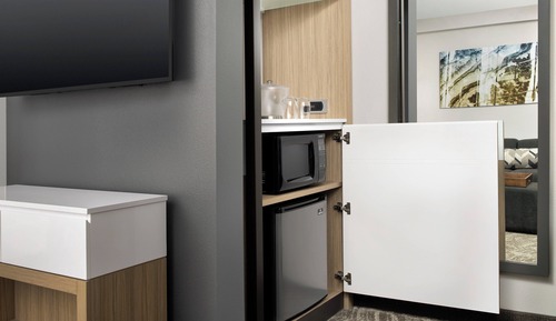 Suite, 2 Queen Beds, Non Smoking
