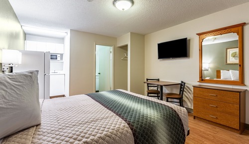 Studio, 1 Queen Bed, Accessible, Non Smoking