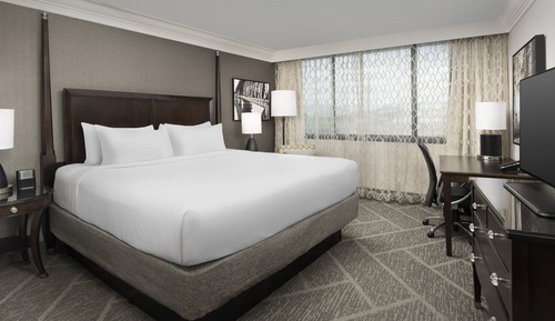Standard Room, 1 King Bed