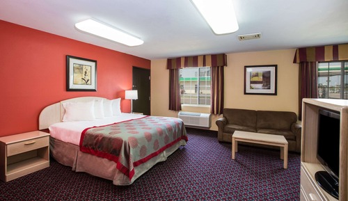 Studio Suite, 1 King Bed, Non Smoking
