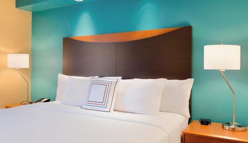 Executive Suite, 1 King Bed with Sofa bed (Hearing Accessible)