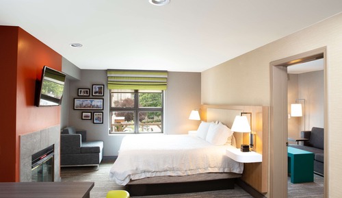 Room, 1 Queen Bed, Kitchen