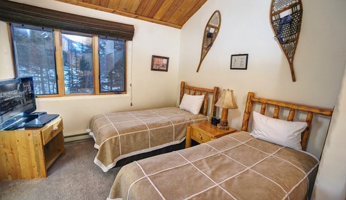 Suite, 2 Bedrooms, Mountain View