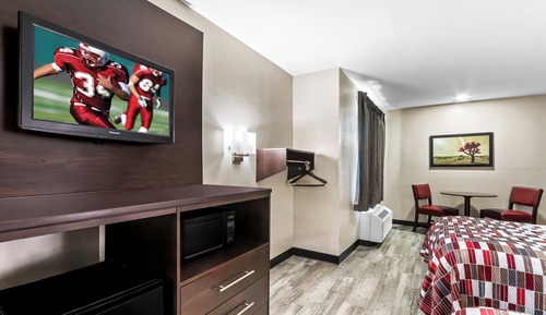 Deluxe Room, 2 Double Beds, Accessible (Smoke Free)