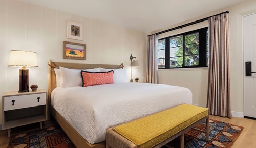 Deluxe Room, 1 King Bed (Garden King, Pet Friendly)