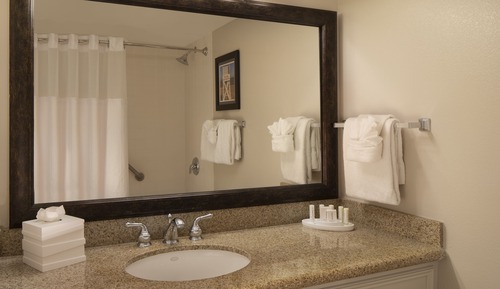 Room, 1 King Bed with Sofa bed, Balcony (Mobility/Hearing Accessible, Tub)