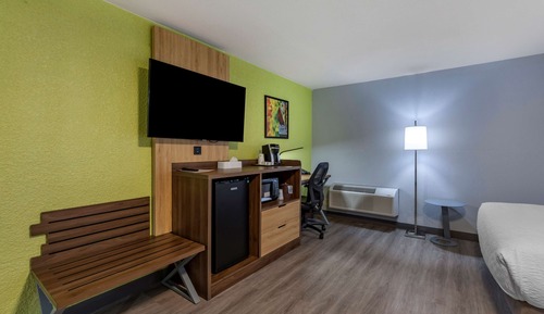 Standard Room, 2 Queen Beds, Accessible, Non Smoking (Walk-in Shower)