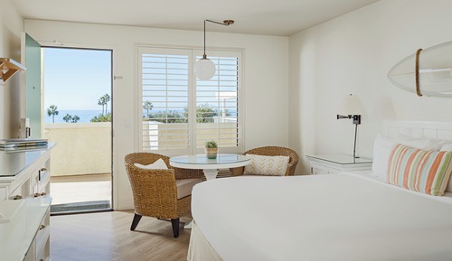 Room, 1 King Bed (Coastal)