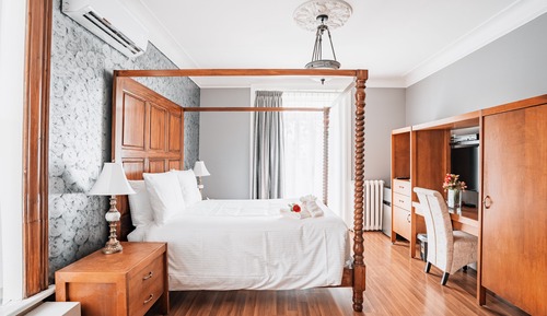 Luxury Room, 1 Queen Bed