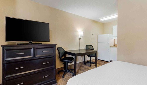Studio, 1 Queen Bed, Non Smoking