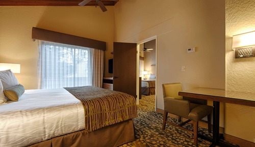 Standard Room, Multiple Beds, Non Smoking, Balcony
