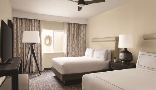 Presidential Suite, Multiple Beds