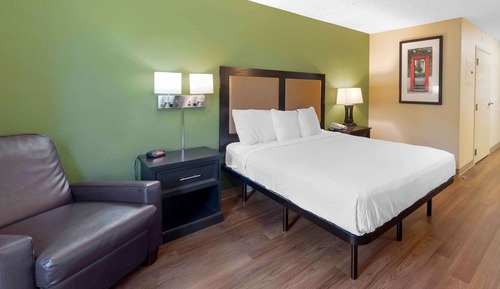 Standard Room, 1 Queen Bed, Non Smoking