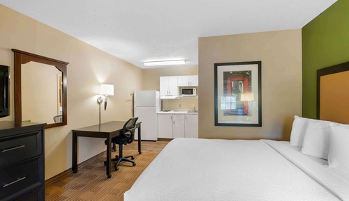 Studio, 1 Queen Bed, Accessible, Non Smoking