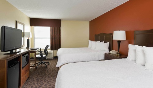 Room, 2 Queen Beds, Accessible, Non Smoking