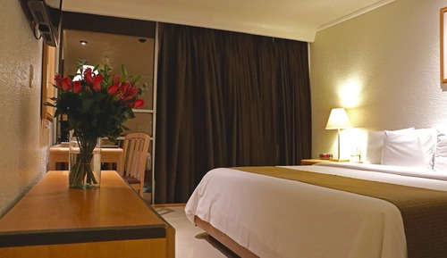 Standard Room, 1 King Bed