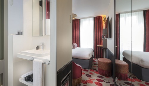 Standard Double Room (Building 1)