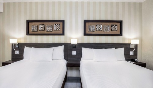 Standard Room, 2 Queen Beds