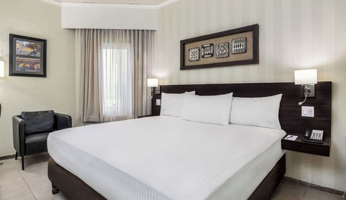 Standard Room, 1 King Bed