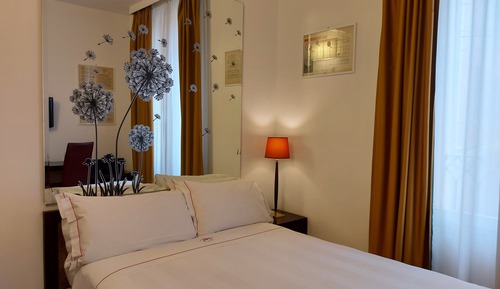Compact Room