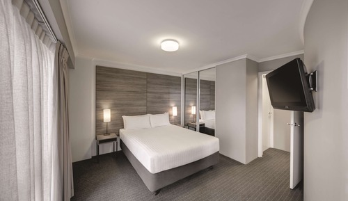 One Bedroom Apartment Balcony and Spa