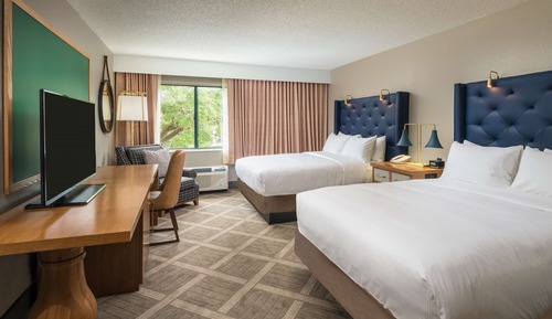 Deluxe Room, 2 Queen Beds, Non Smoking, Balcony