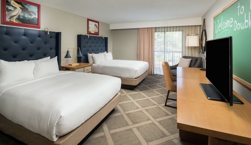 Room, 2 Queen Beds, Accessible (Transfer Shower)