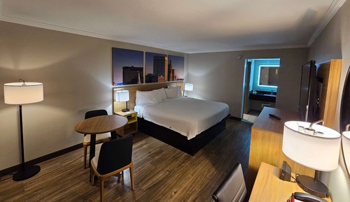 Deluxe Room, 1 King Bed, Non Smoking