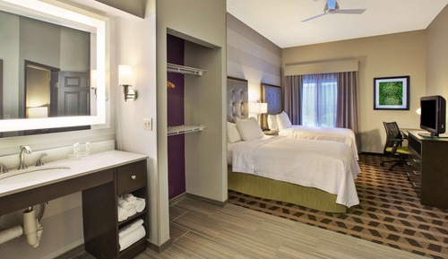 Suite, 2 Double Beds, Accessible, Bathtub