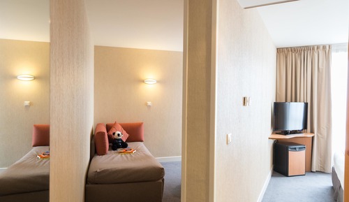 Family Room, 2 Twin Beds, Smoking