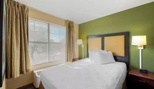 Suite, 1 Queen Bed, Non Smoking