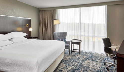 Junior Suite, 1 King Bed with Sofa bed