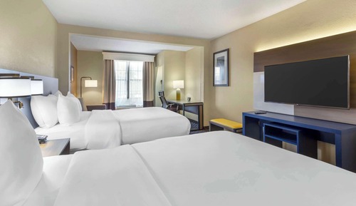 Suite, Multiple Beds, Non Smoking