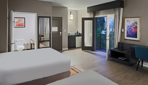 Standard Room, 2 Queen Beds, Balcony
