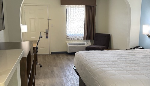 Room, 1 King Bed, Non Smoking