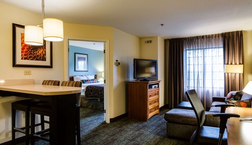 Suite, 1 Queen Bed, Accessible (Mobility Roll in Shower One Bedroom)