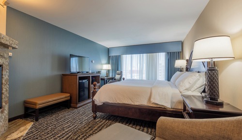 Suite, 1 King Bed, Jetted Tub