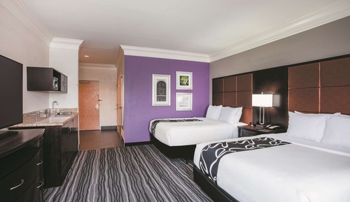 Room, 2 Queen Beds, Accessible, Non Smoking (ADA Walk in Shower)