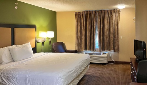 Standard Suite, 1 King Bed, Non Smoking, Kitchenette