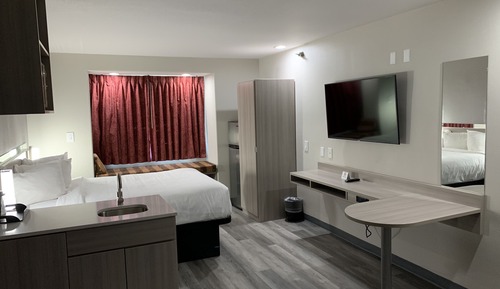 Studio Suite, 1 Queen Bed, Non Smoking